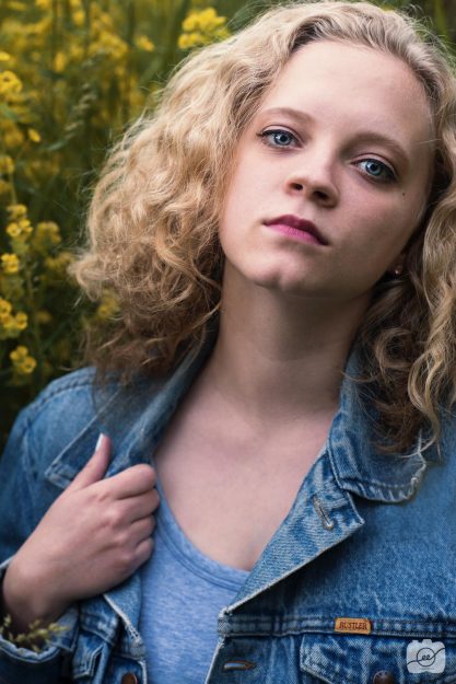 Emilee-Wright-Hair-with-Flowers